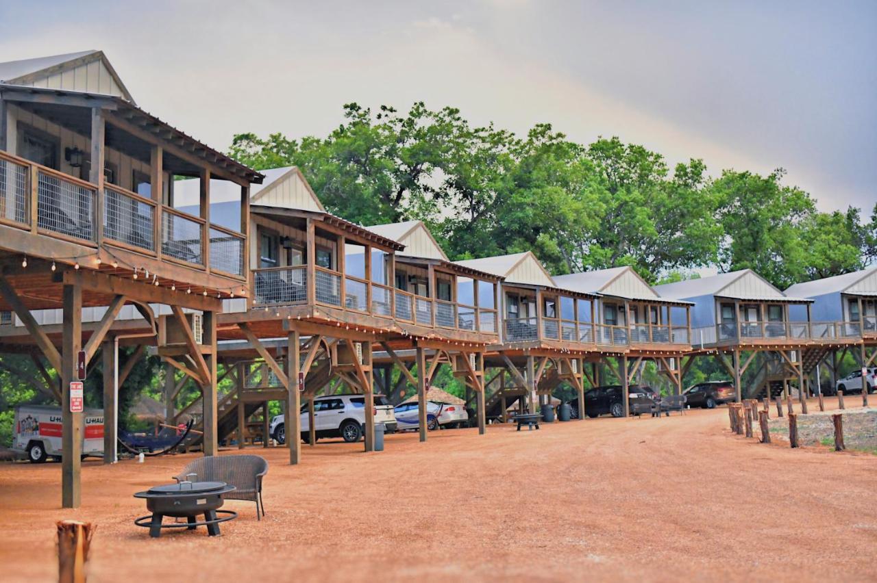 MarionSon'S Rio Cibolo Birdhouse Cabin #11 Beautiful Creek Front Cabins And Cabanas!别墅 外观 照片