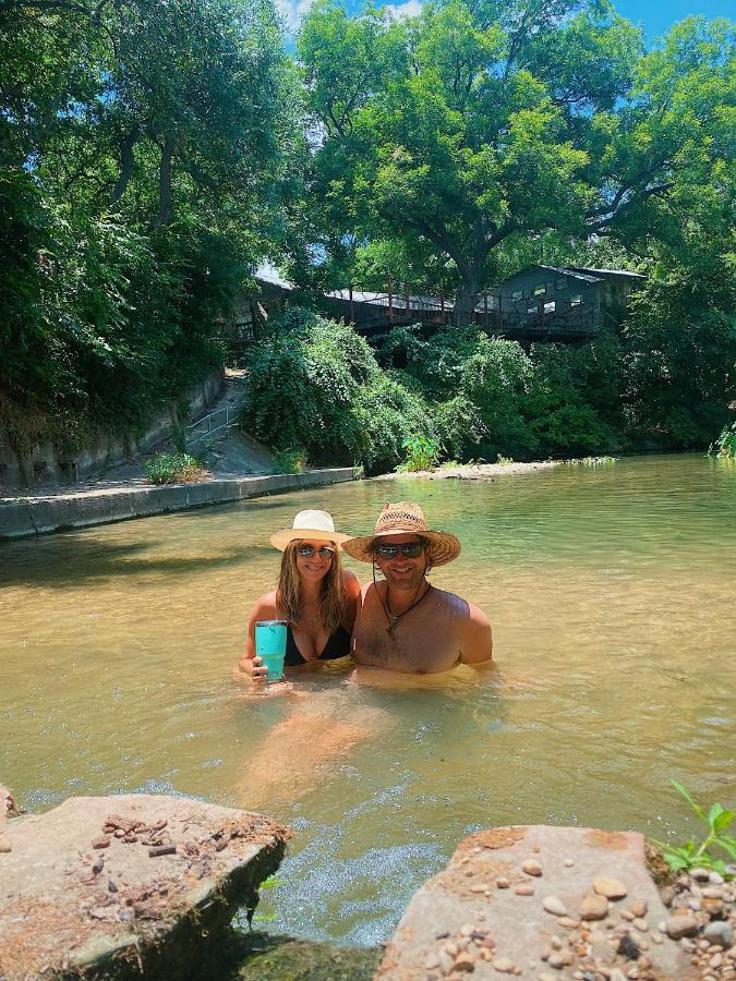 MarionSon'S Rio Cibolo Birdhouse Cabin #11 Beautiful Creek Front Cabins And Cabanas!别墅 外观 照片